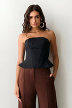 CROPPED TOMARA QUE CAIA RECORTES COM BARBATANAS LATERAL AMPLA PRETO 51388