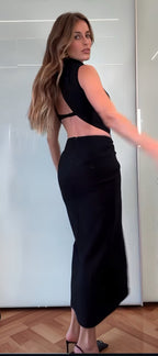 VESTIDO MIDI CON NUDO FRONTAL